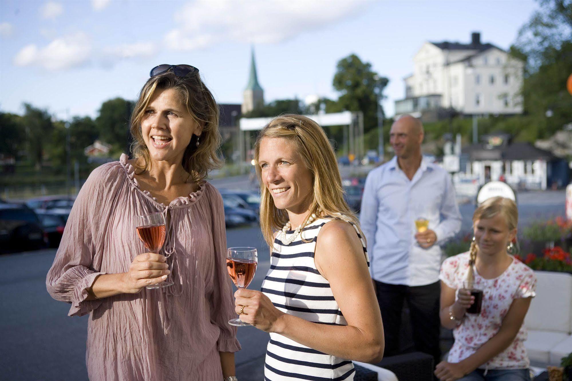 Hotell Bla Blom Gustavsberg Exterior foto